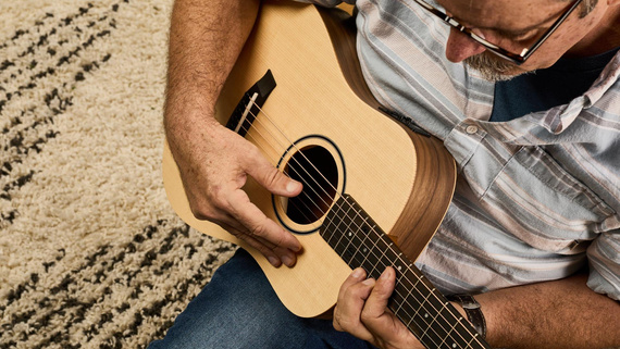 Taylor Baby Taylor BT1e Walnut - gitara elektroakustyczna