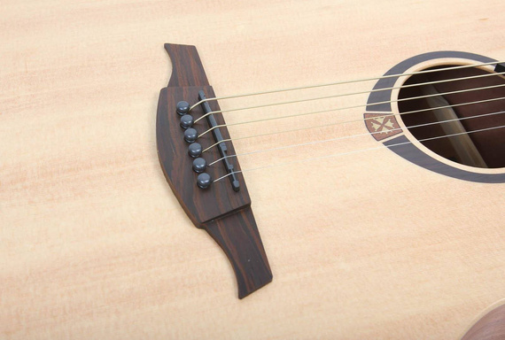 Lag T70ACE – gitara elektroakustyczna