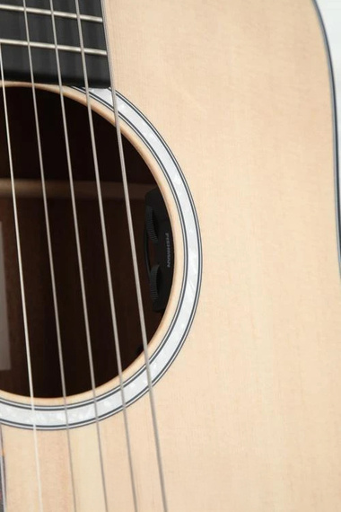 Martin D Jr-10EL-02 – gitara elektroakustyczna leworęczna z pokrowcem